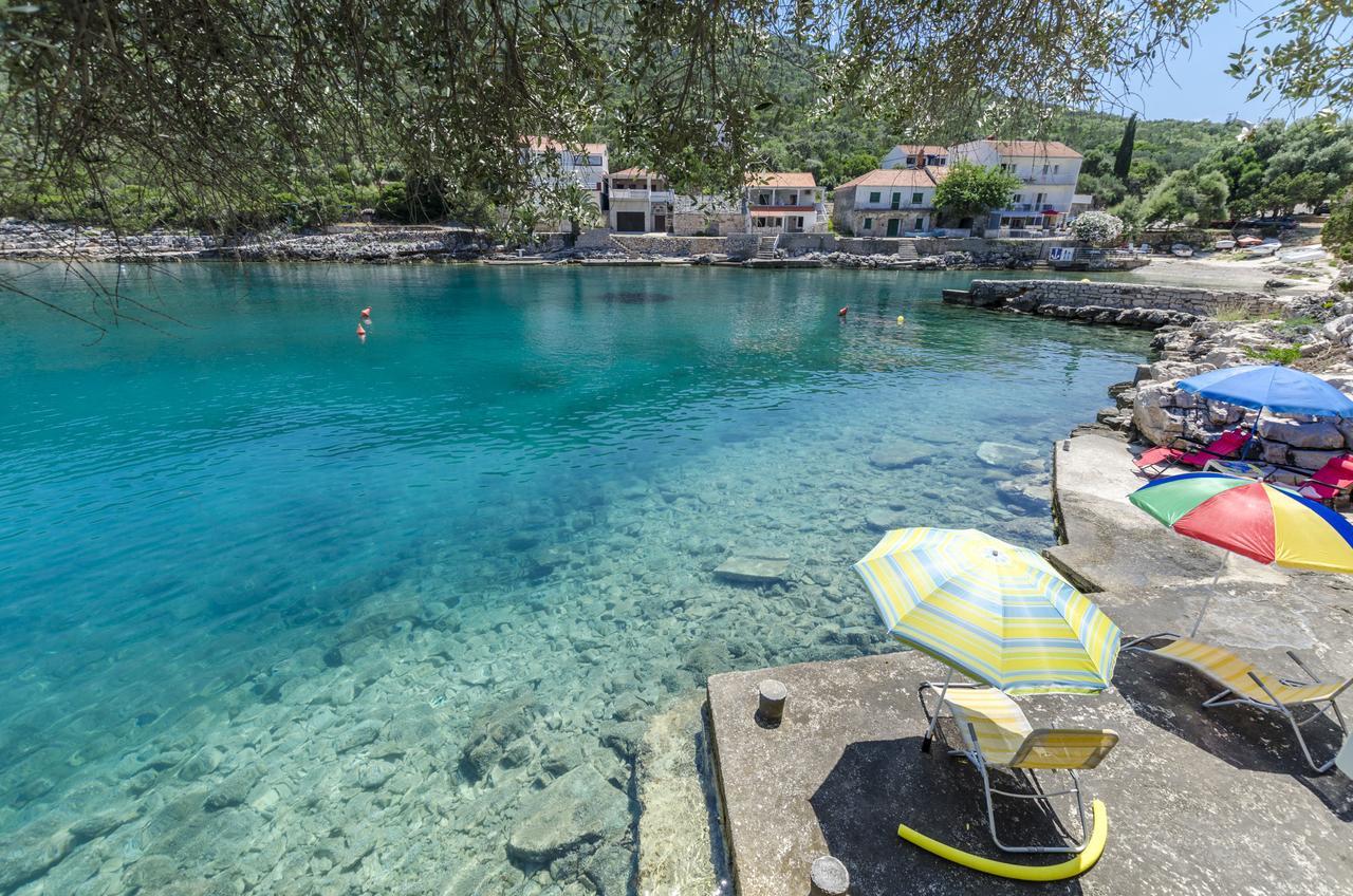 Apartments Dinko Gdinj Dış mekan fotoğraf