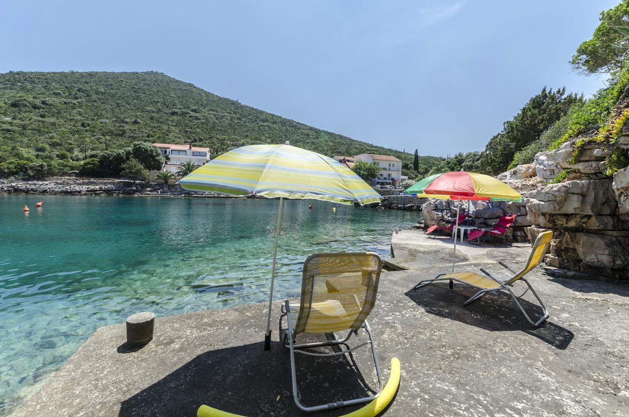 Apartments Dinko Gdinj Dış mekan fotoğraf