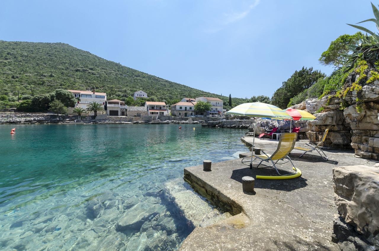 Apartments Dinko Gdinj Dış mekan fotoğraf