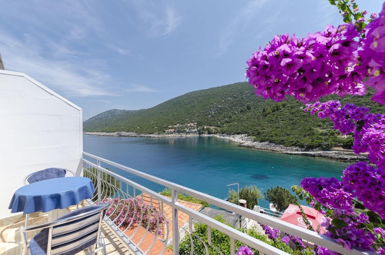 Apartments Dinko Gdinj Dış mekan fotoğraf