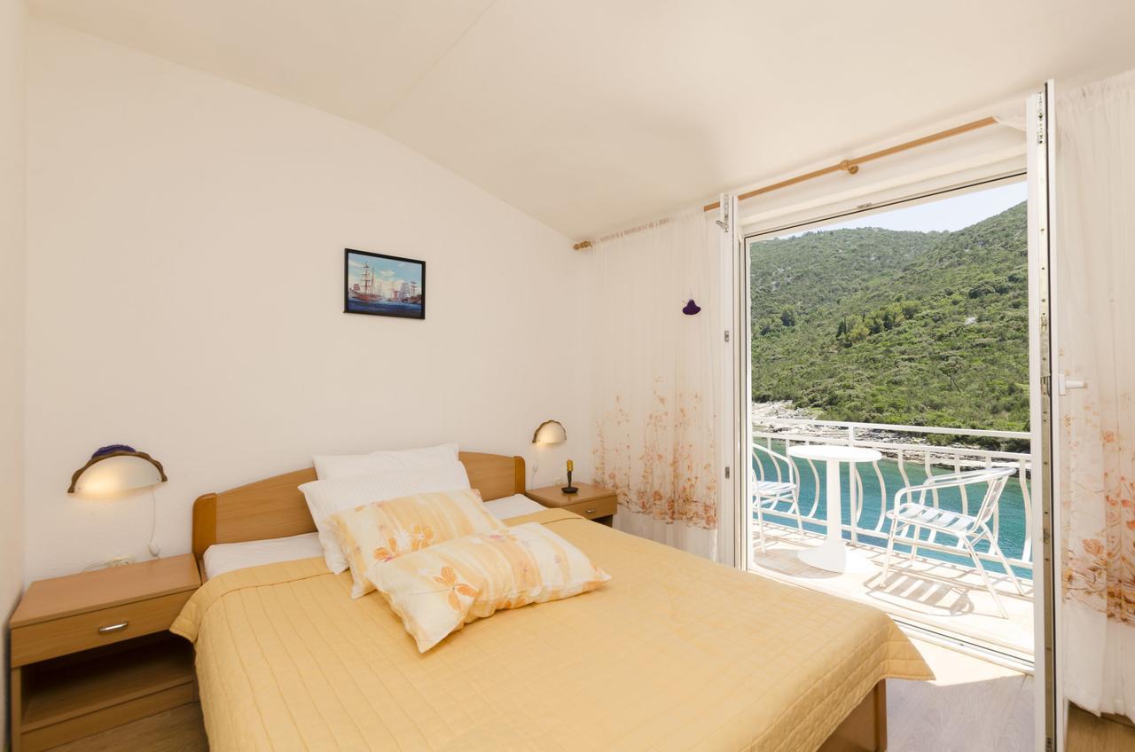 Apartments Dinko Gdinj Dış mekan fotoğraf